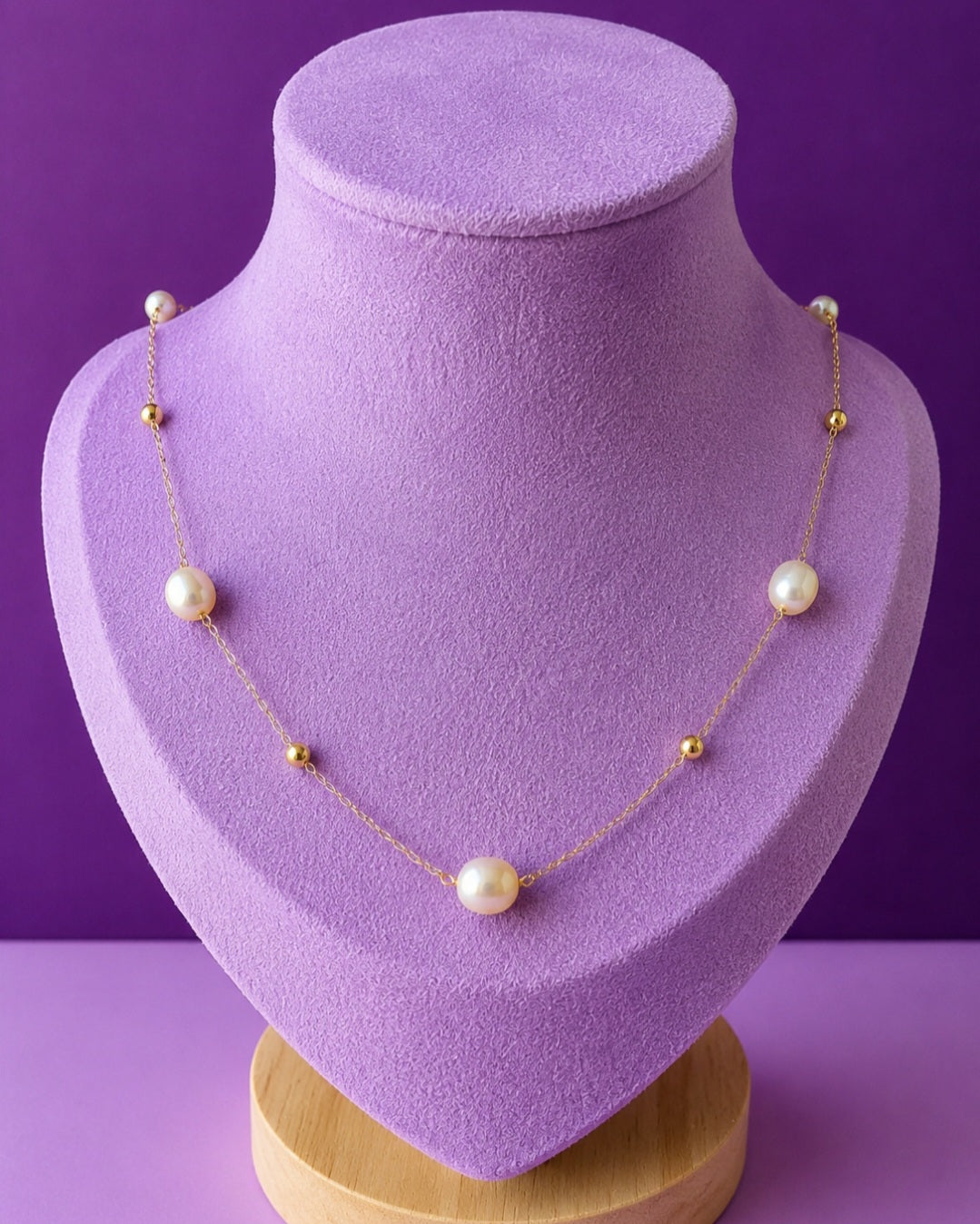 Collar de oro 18K con perlas de agua dulce colores suaves